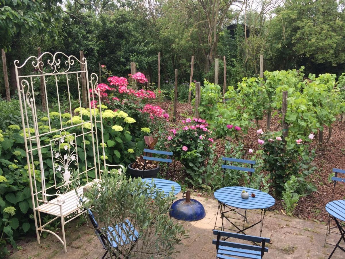 مبيت وإفطار Weurt Bed And Garden Alde Coninckshof المظهر الخارجي الصورة
